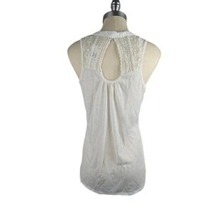 Almost Famous Juniors' Cutout Back Lace Trim Top White Size M Sleeveless